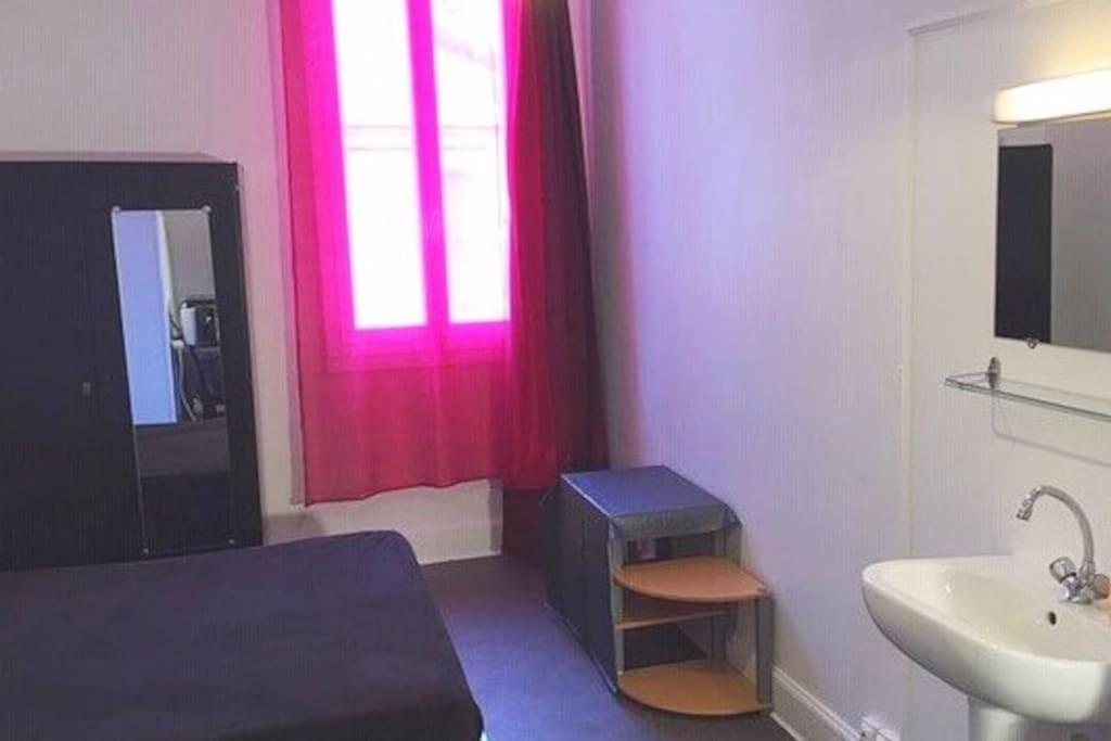 Apartamento Votre Pelerinage En Grande Chambre A *